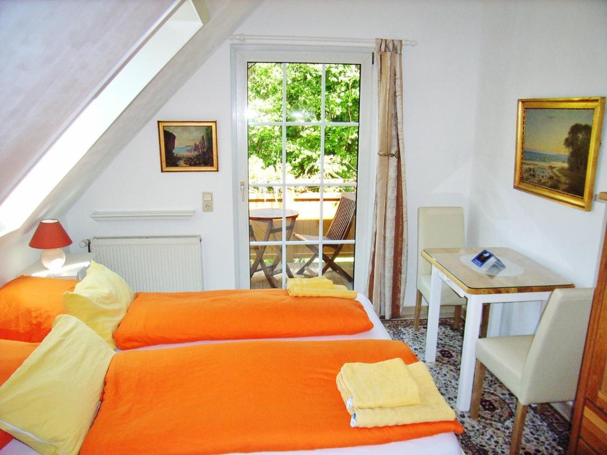 Ostsee Hotel-Pension An Der Lindenallee バート・ドーベラン エクステリア 写真