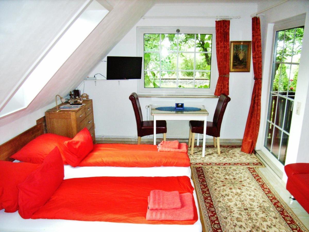 Ostsee Hotel-Pension An Der Lindenallee バート・ドーベラン エクステリア 写真