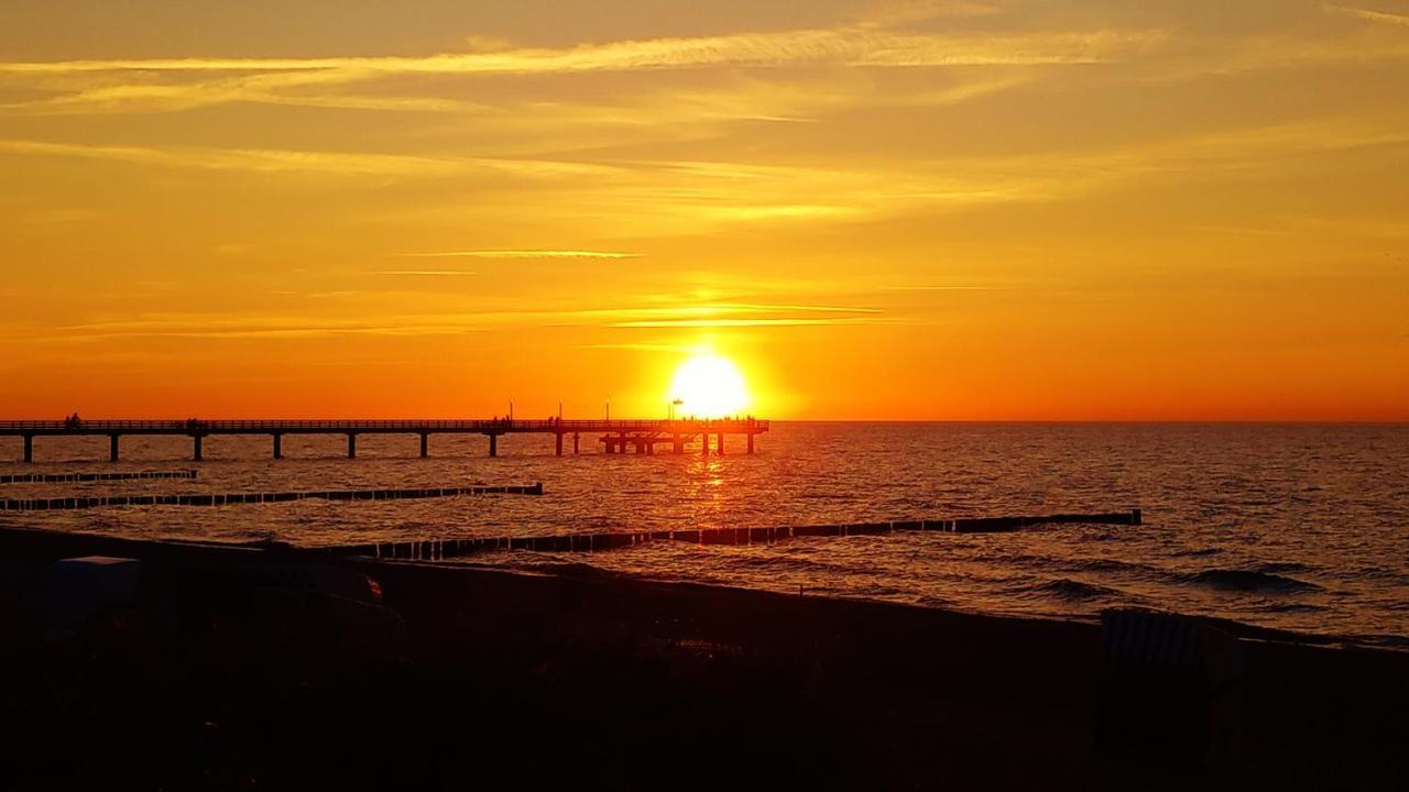 Ostsee Hotel-Pension An Der Lindenallee バート・ドーベラン エクステリア 写真