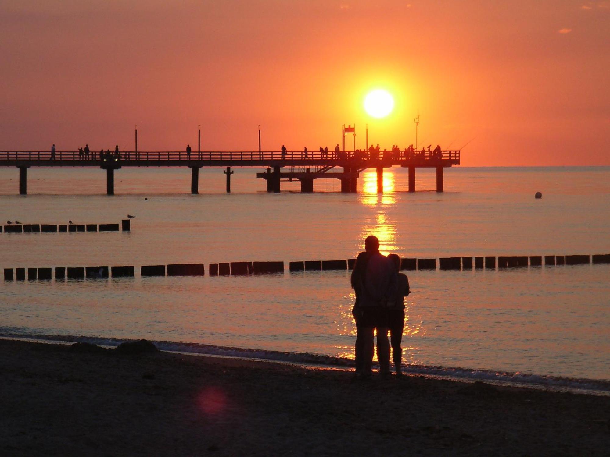 Ostsee Hotel-Pension An Der Lindenallee バート・ドーベラン エクステリア 写真